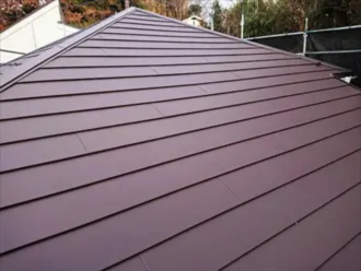 屋根に使用されているSGL鋼板